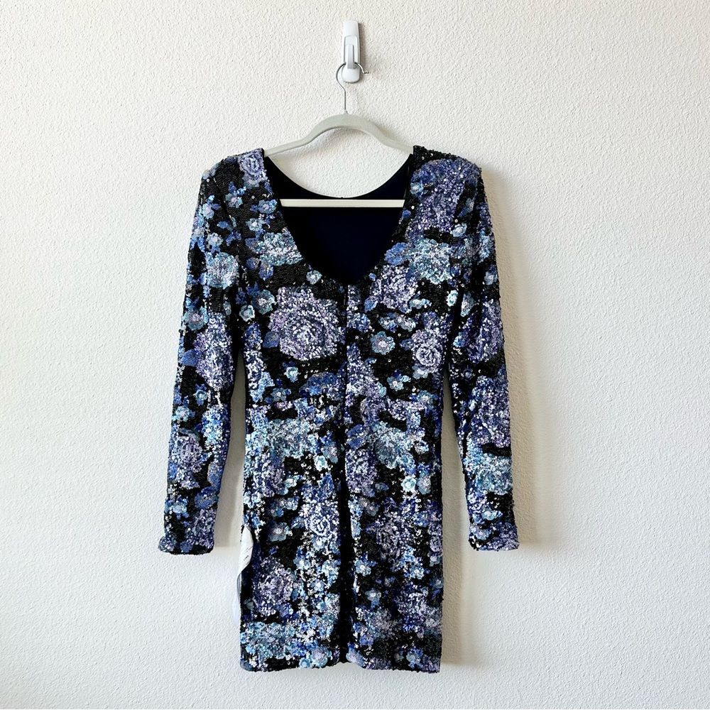 NWT Dress the Population Nathalia Sequin Dress in Royal Blue Size Medium - Picture 4 of 10